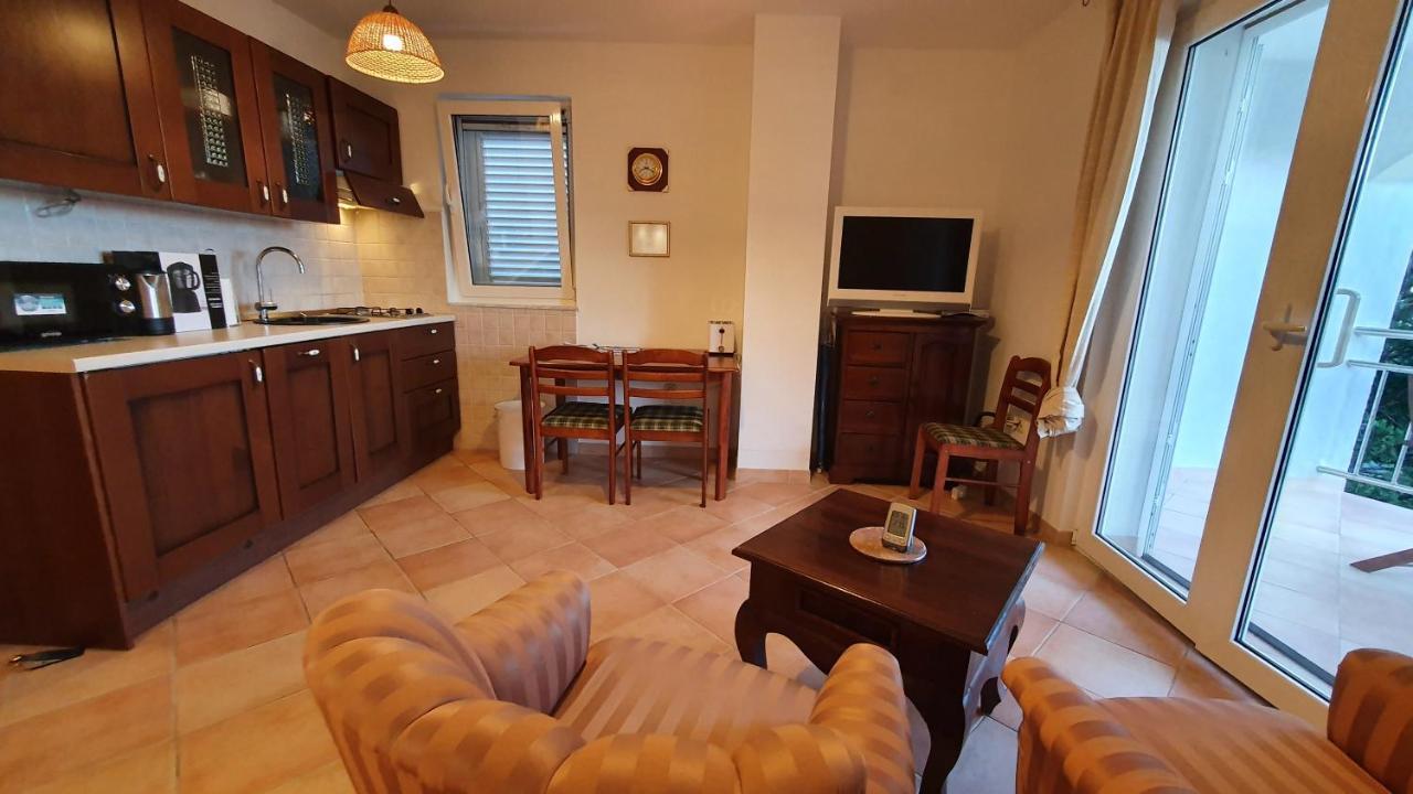Sea Side Apartments 4* Новий Винодольський Екстер'єр фото